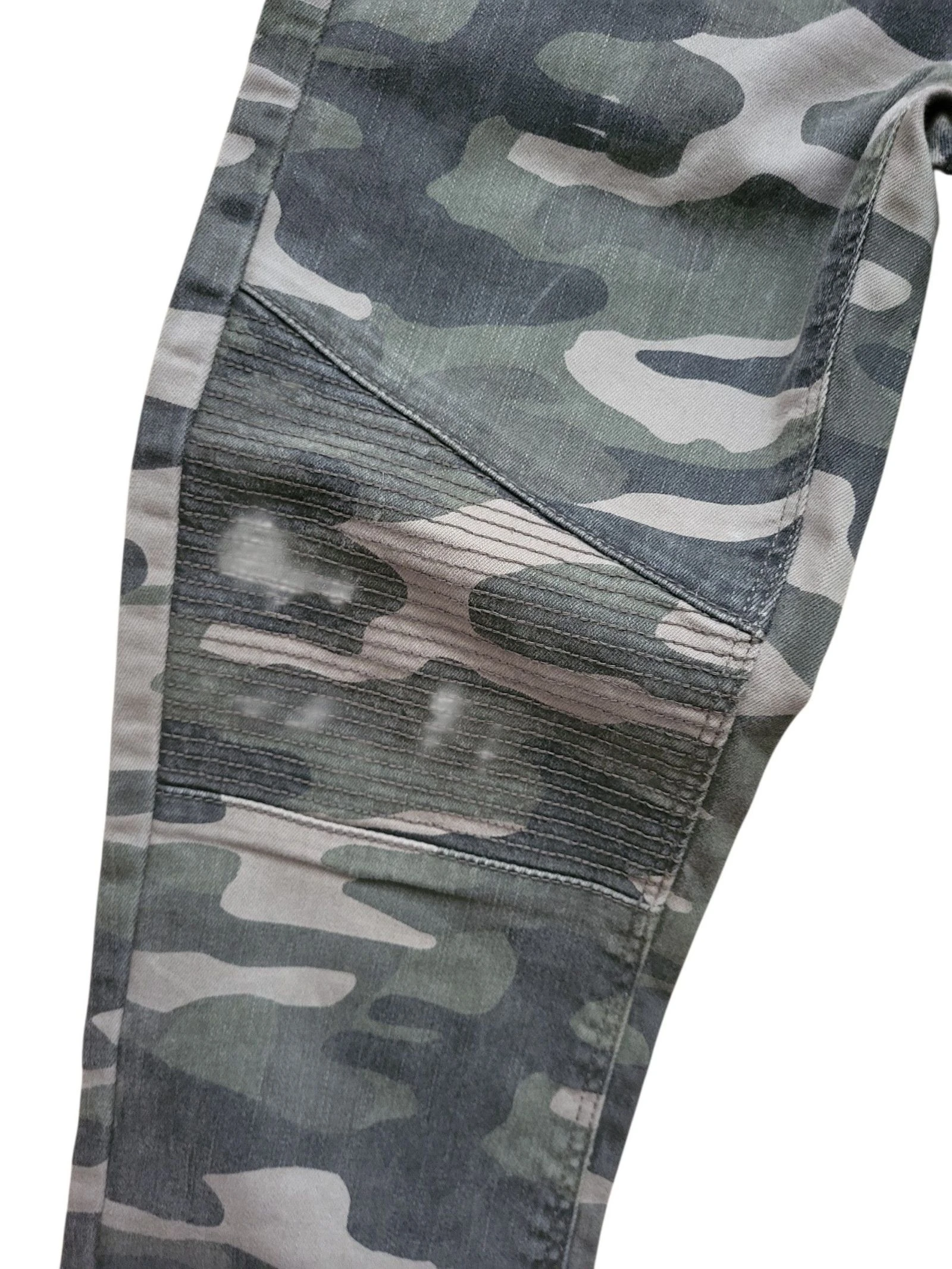 Pantalón vaquero camuflado – photo 2